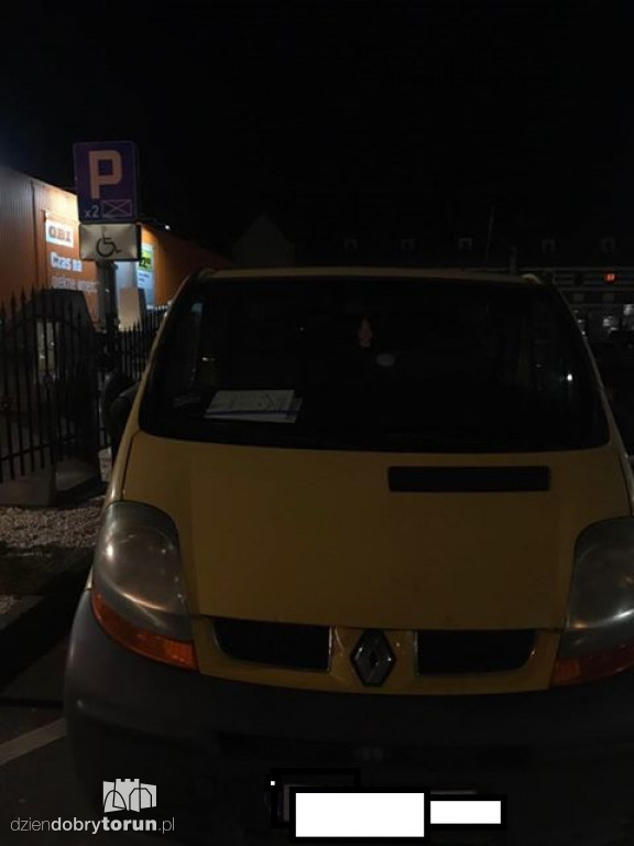 Tak parkują na Bydgoskim Przedmieściu i koło OBI