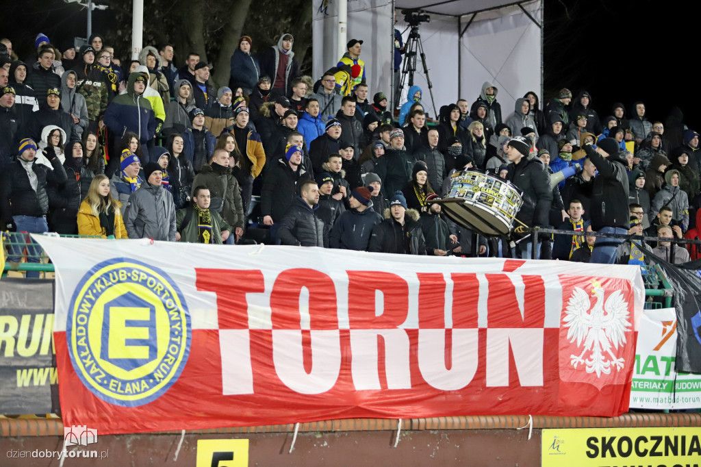Kibice na meczu Elany Toruń