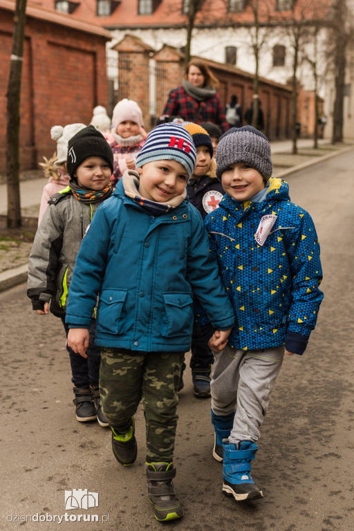 Odsłonięcie tablicy na stulecie powstania PCK