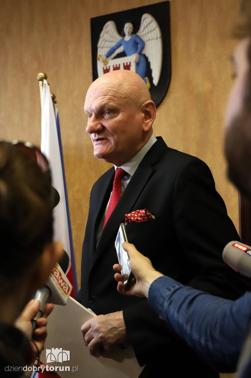 Podpisanie umowy na dodatkowe patrole