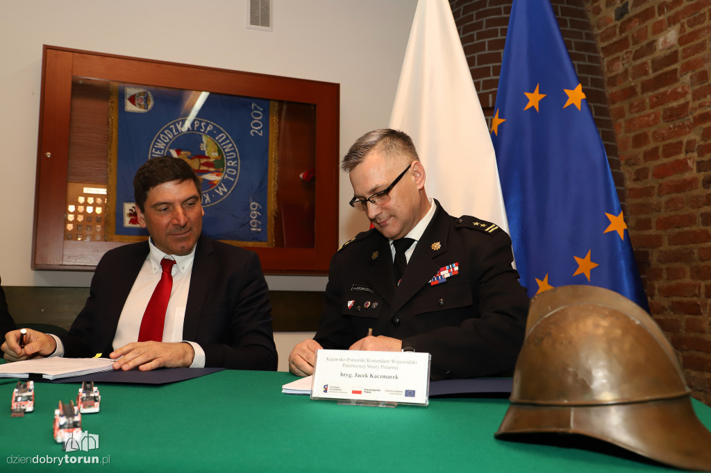 Nowe samochody dla straży pożarnej