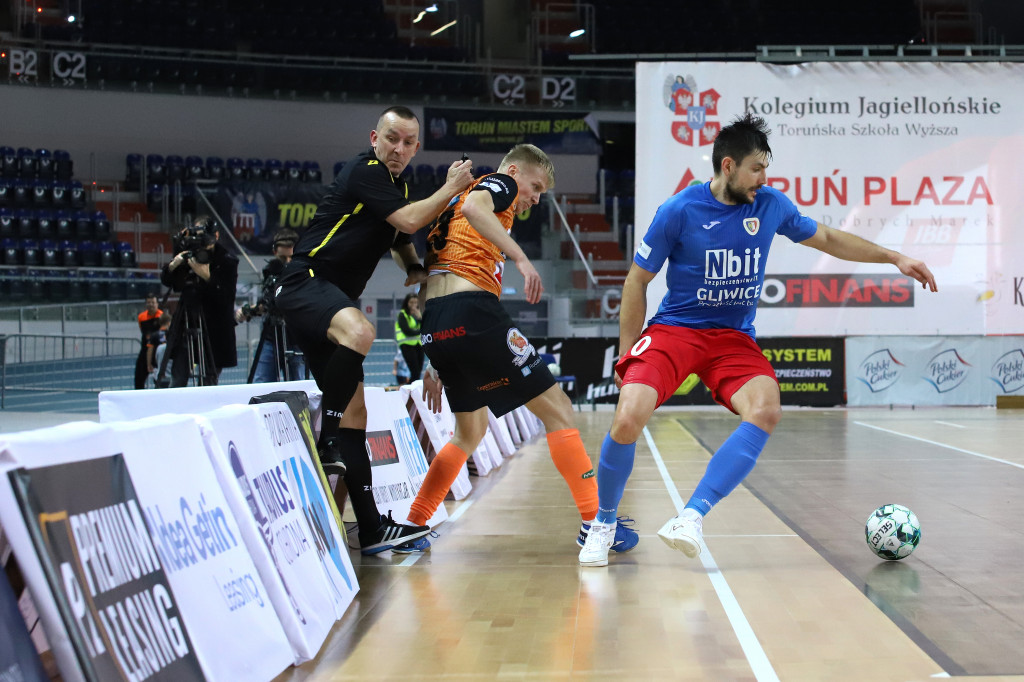 FC Toruń 2:5 Piast Gliwice
