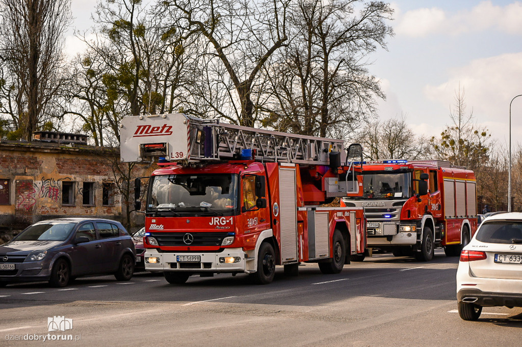 Akcja straży pożarnej w centrum miasta