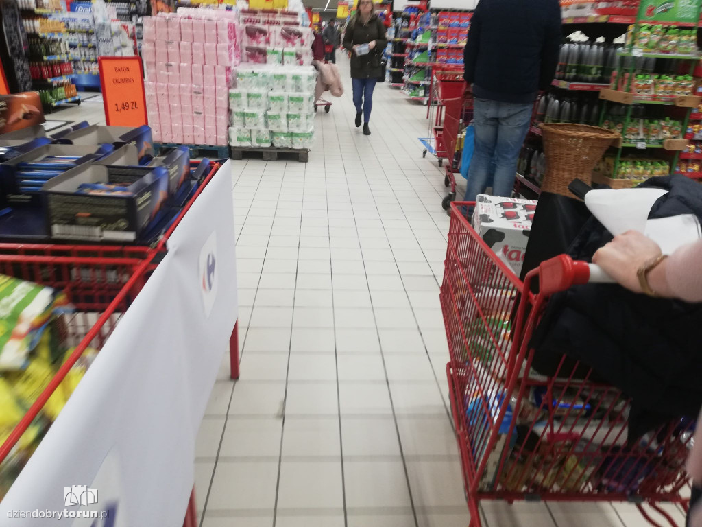 Brakuje towarów na sklepowych półkach