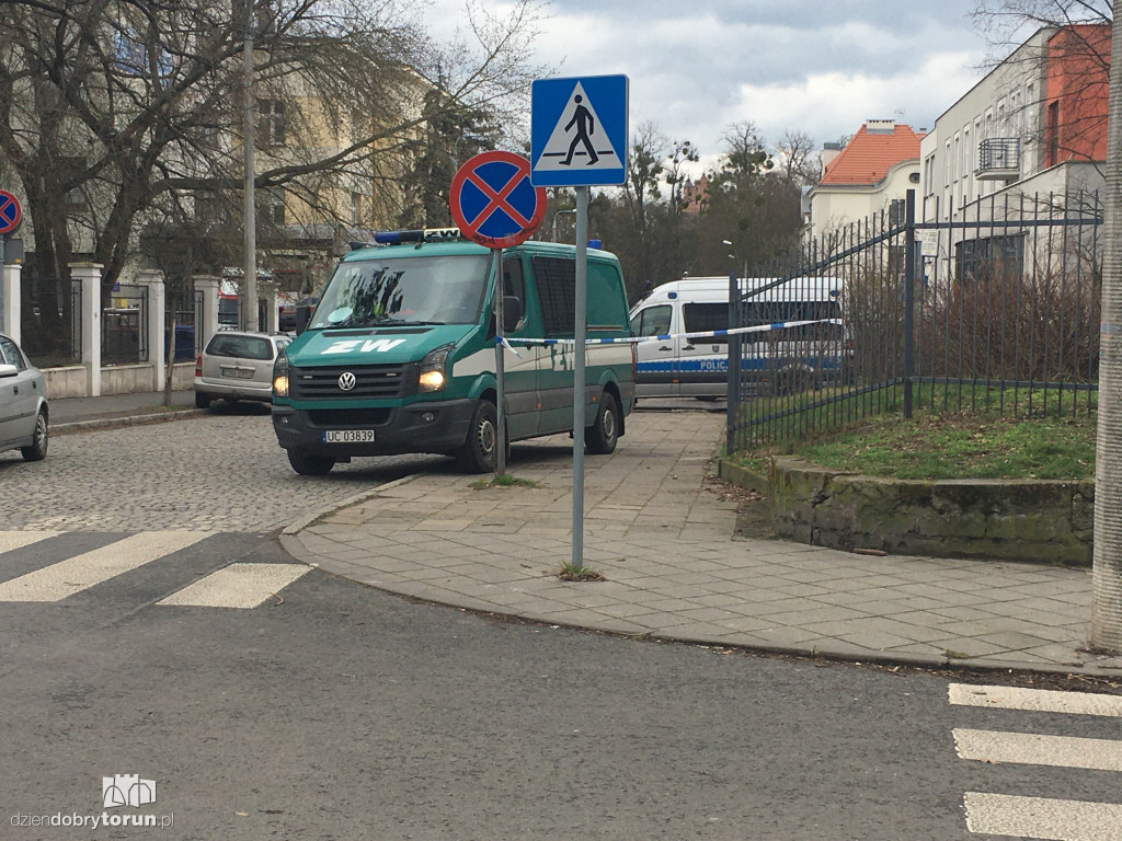 Służby przy szpitalu zakaźnym w Toruniu