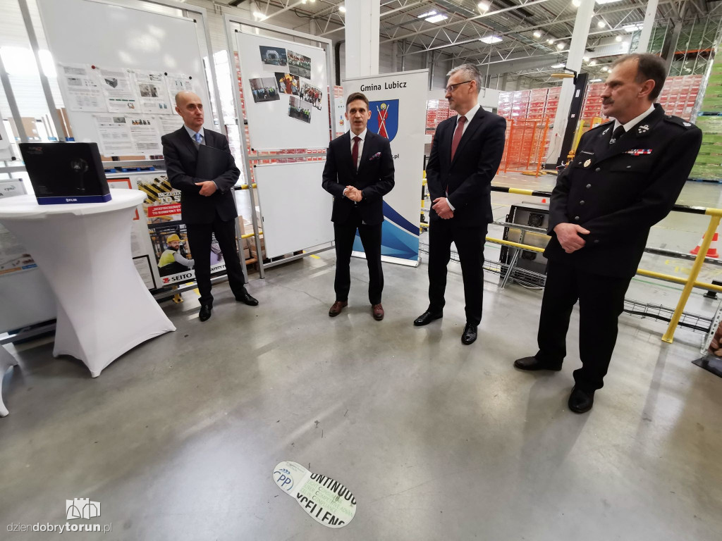 Pacific Toruń przekazał kamerę na rzecz OSP