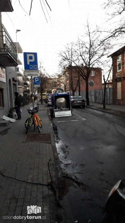 Awaria rurociągu przy ul. PCK w Toruniu