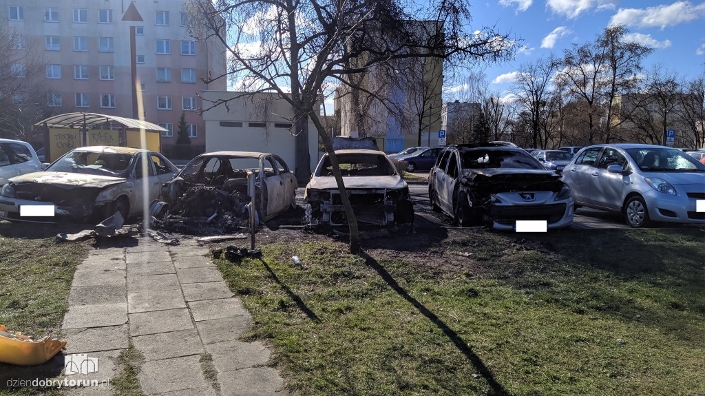 Pożar aut na Rubinkowie