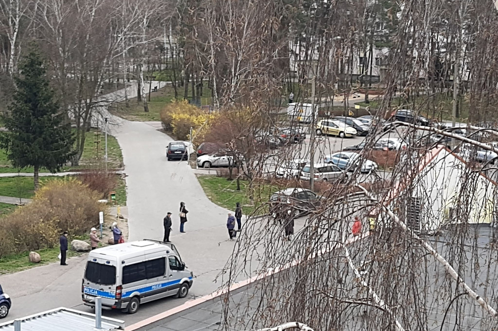 Interwencja policji przy toruńskiej Biedronce!