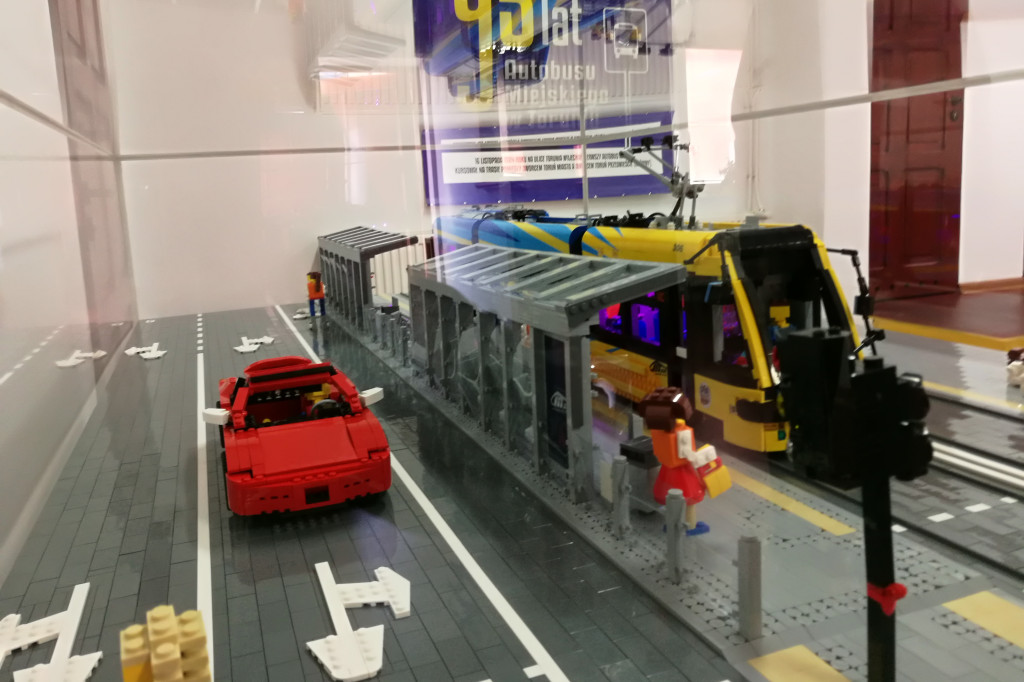Toruński tramwaj z  klocków LEGO