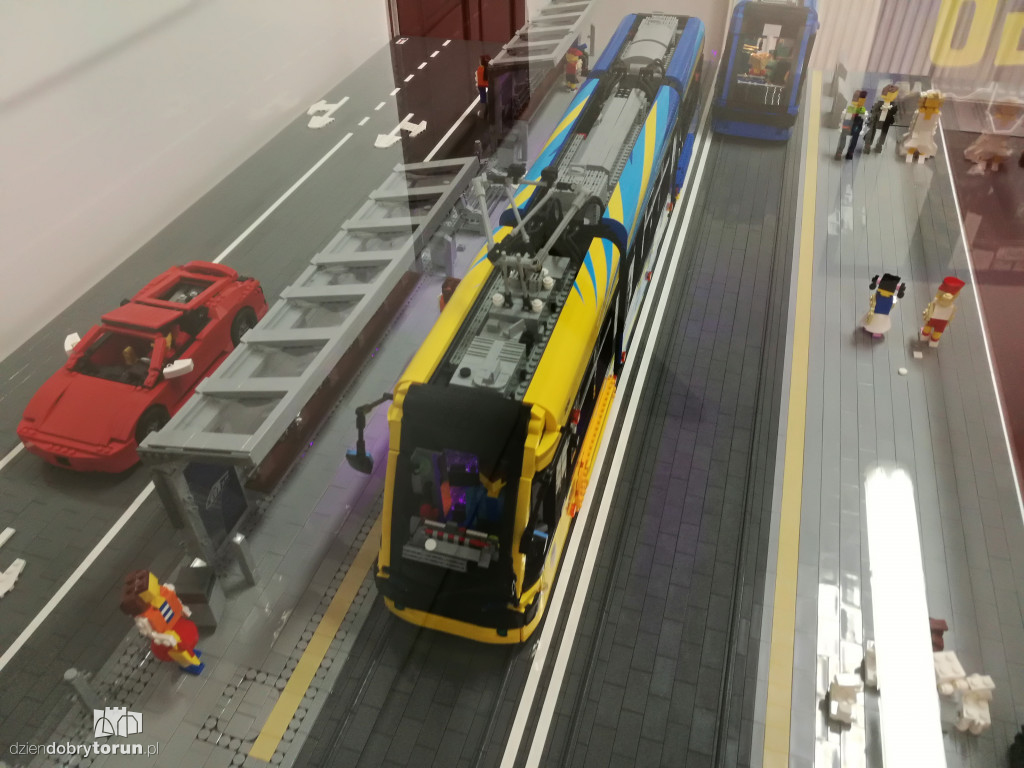 Toruński tramwaj z  klocków LEGO