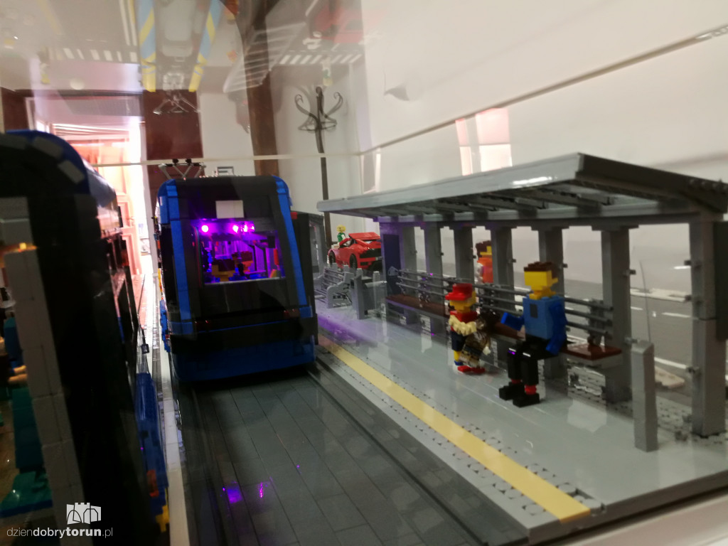 Toruński tramwaj z  klocków LEGO