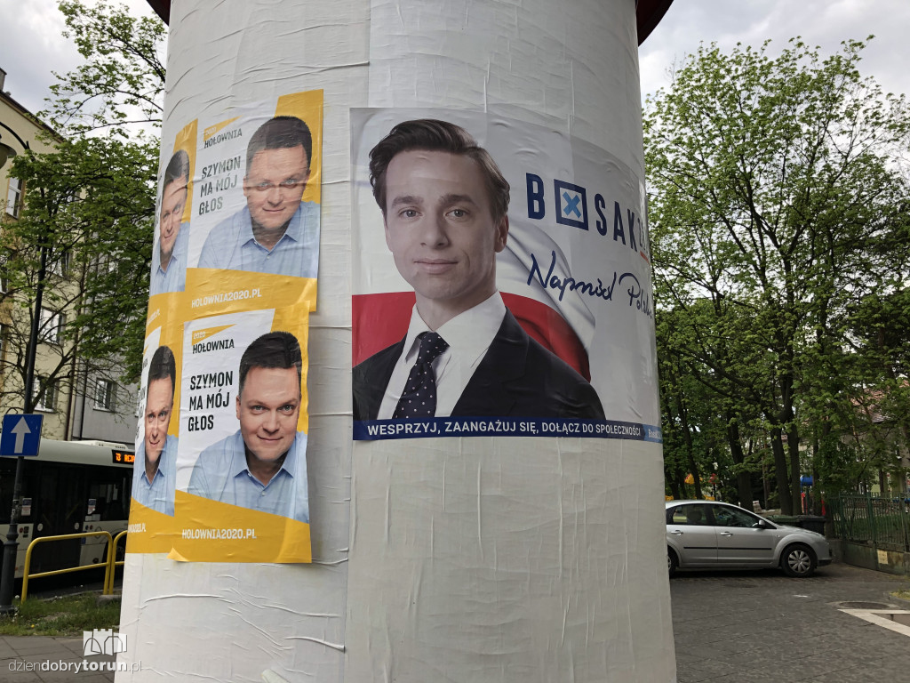Toruń: zerwano plakaty Krzysztofa Bosaka?