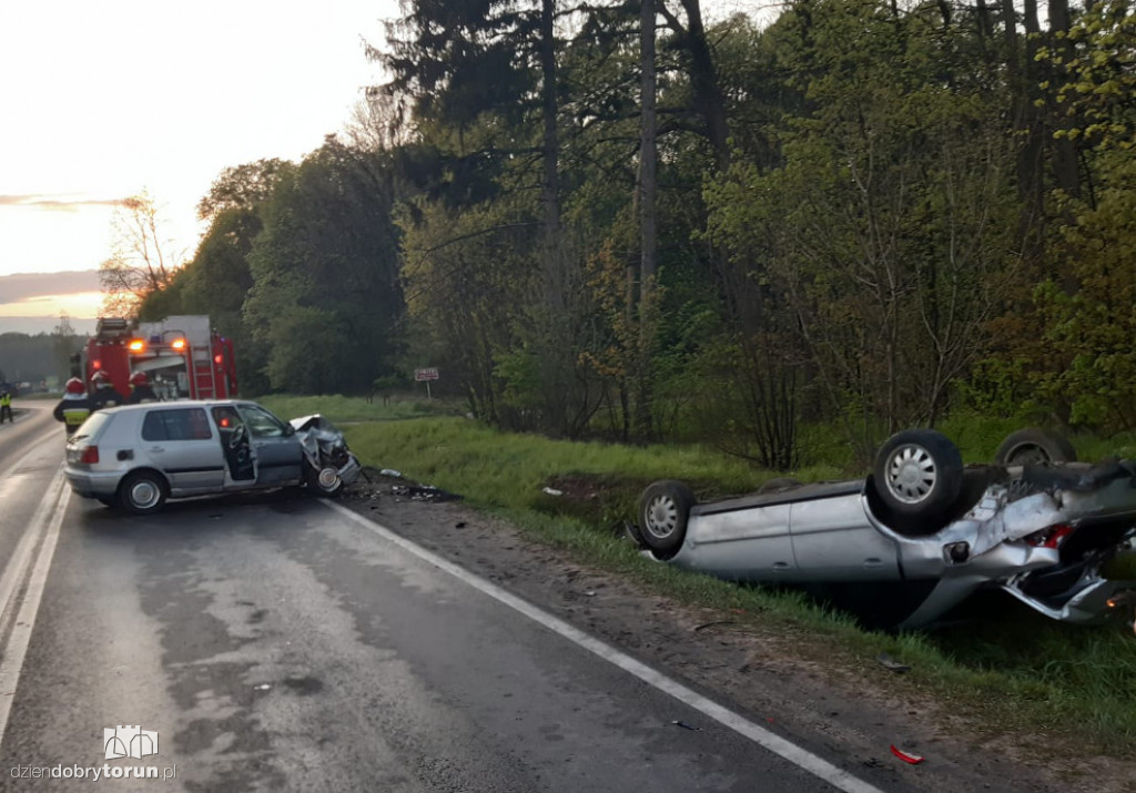 Zderzenie dwóch osobówek w regionie