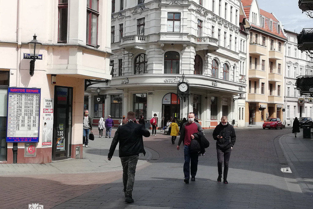 Starówka zapełnia się mieszkańcami