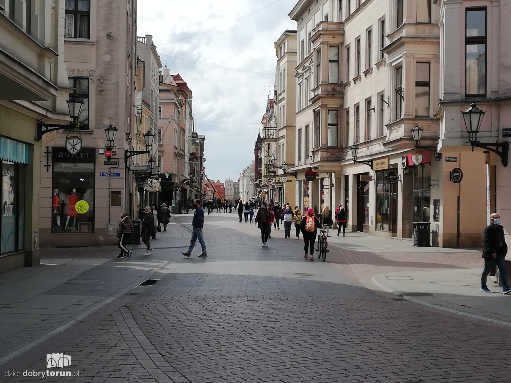 Starówka zapełnia się mieszkańcami