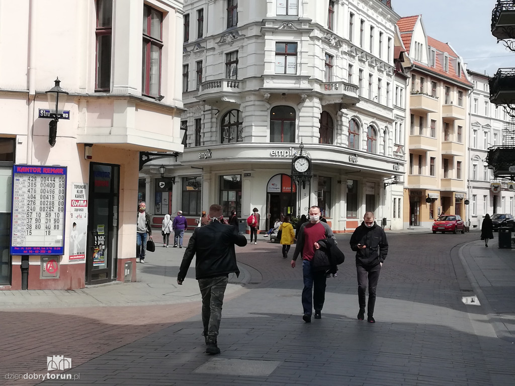 Starówka zapełnia się mieszkańcami