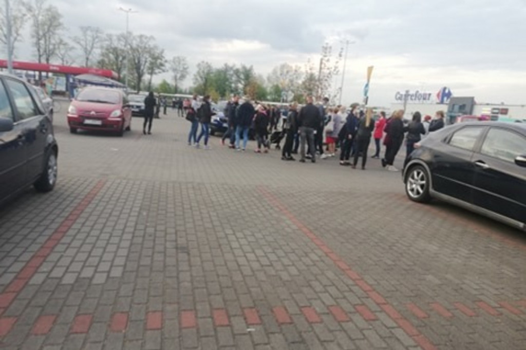 Toruń: ewakuacja w centrum handlowym