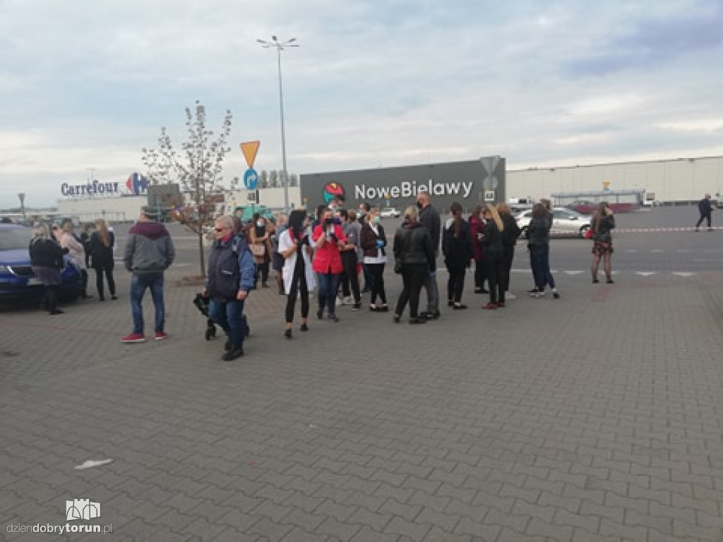 Toruń: ewakuacja w centrum handlowym