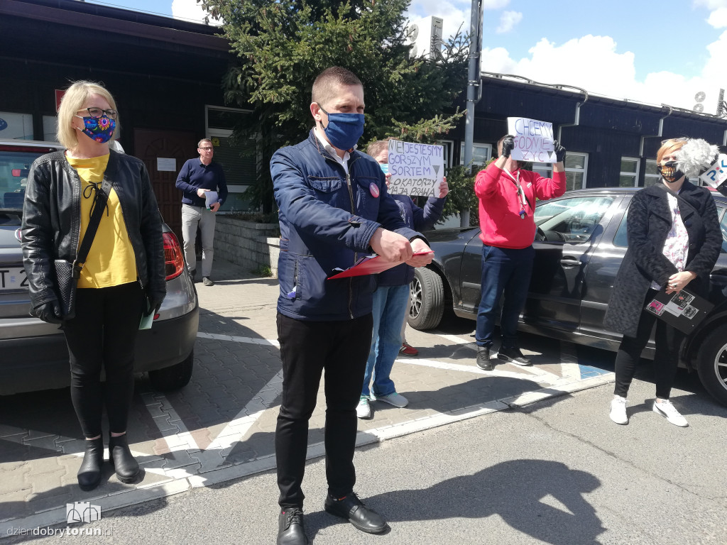 Protest mieszkańców z ul. Antczaka 46