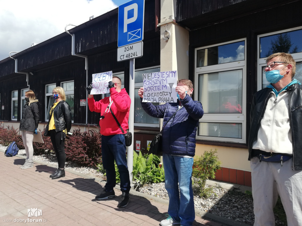 Protest mieszkańców z ul. Antczaka 46
