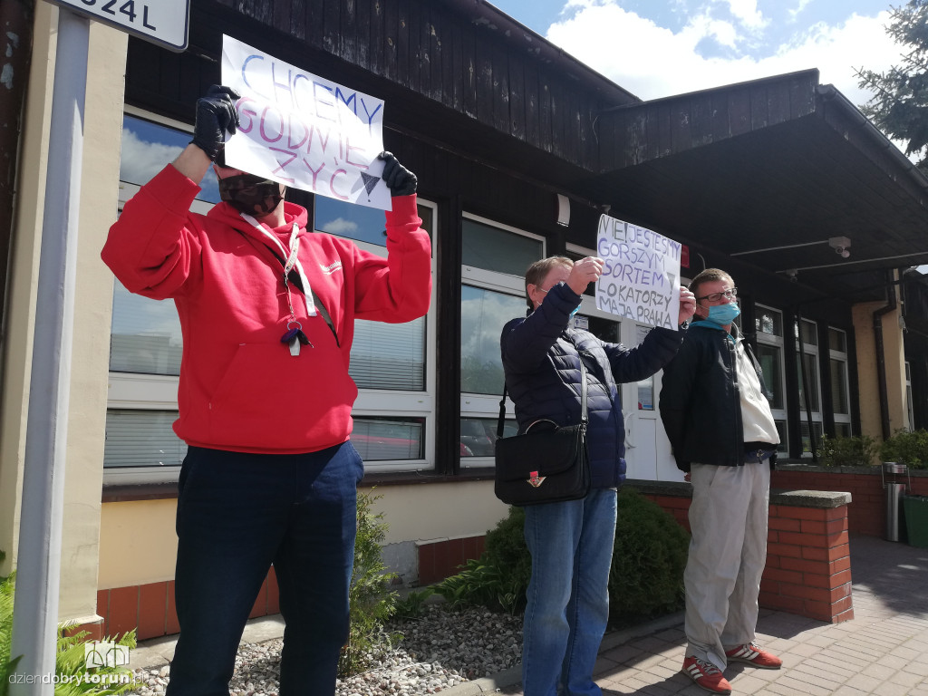 Protest mieszkańców z ul. Antczaka 46