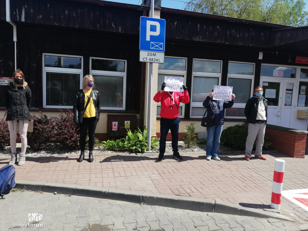 Protest mieszkańców z ul. Antczaka 46