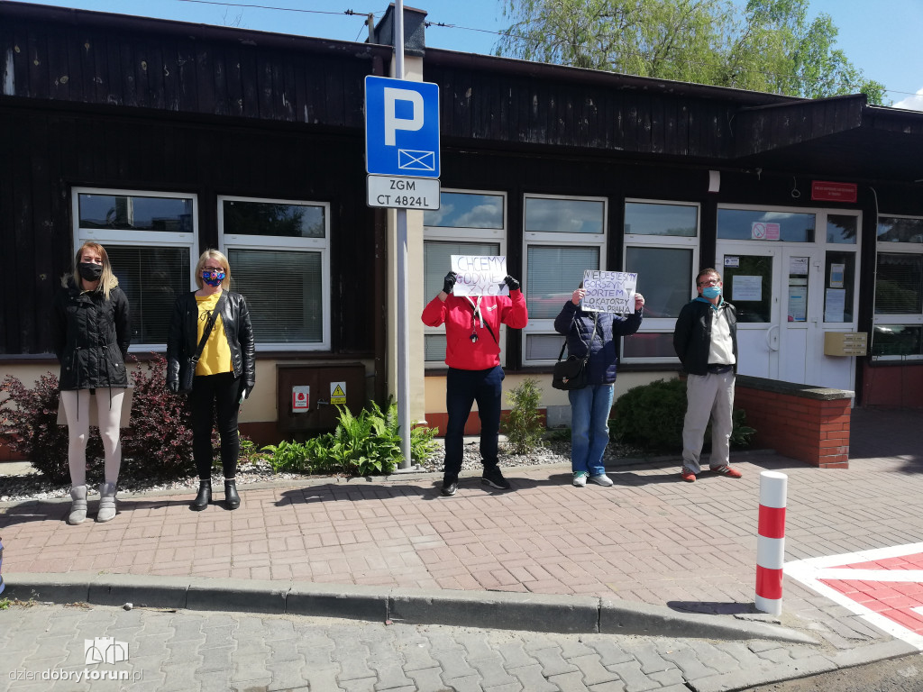Protest mieszkańców z ul. Antczaka 46