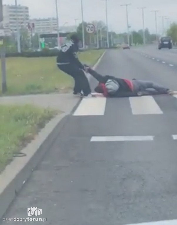 Niebezpieczna sytuacja przy Szosie Lubickiej