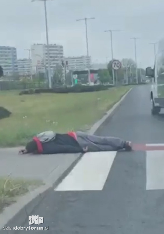 Niebezpieczna sytuacja przy Szosie Lubickiej