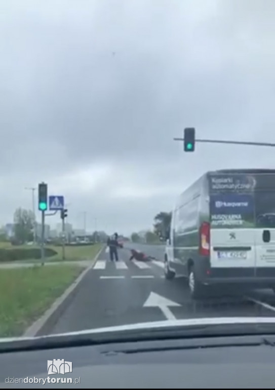 Niebezpieczna sytuacja przy Szosie Lubickiej