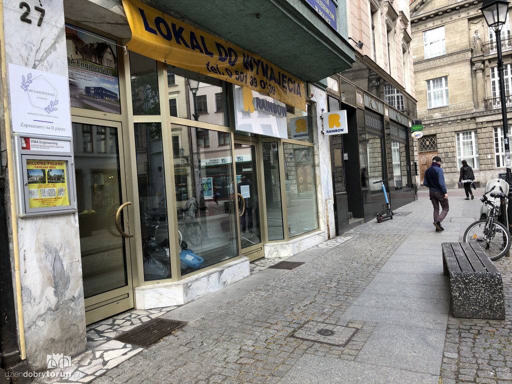 Rainbow znika z toruńskiej starówki