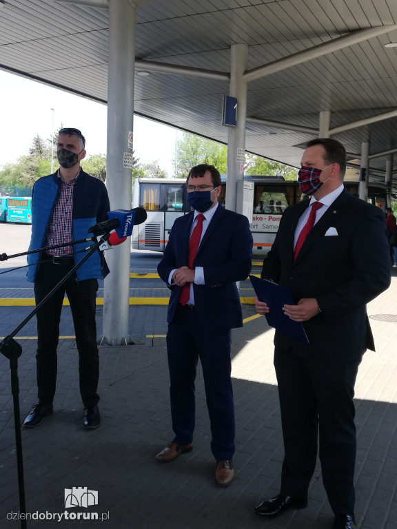 Konferencja PiS w obronie lokalnego transportu