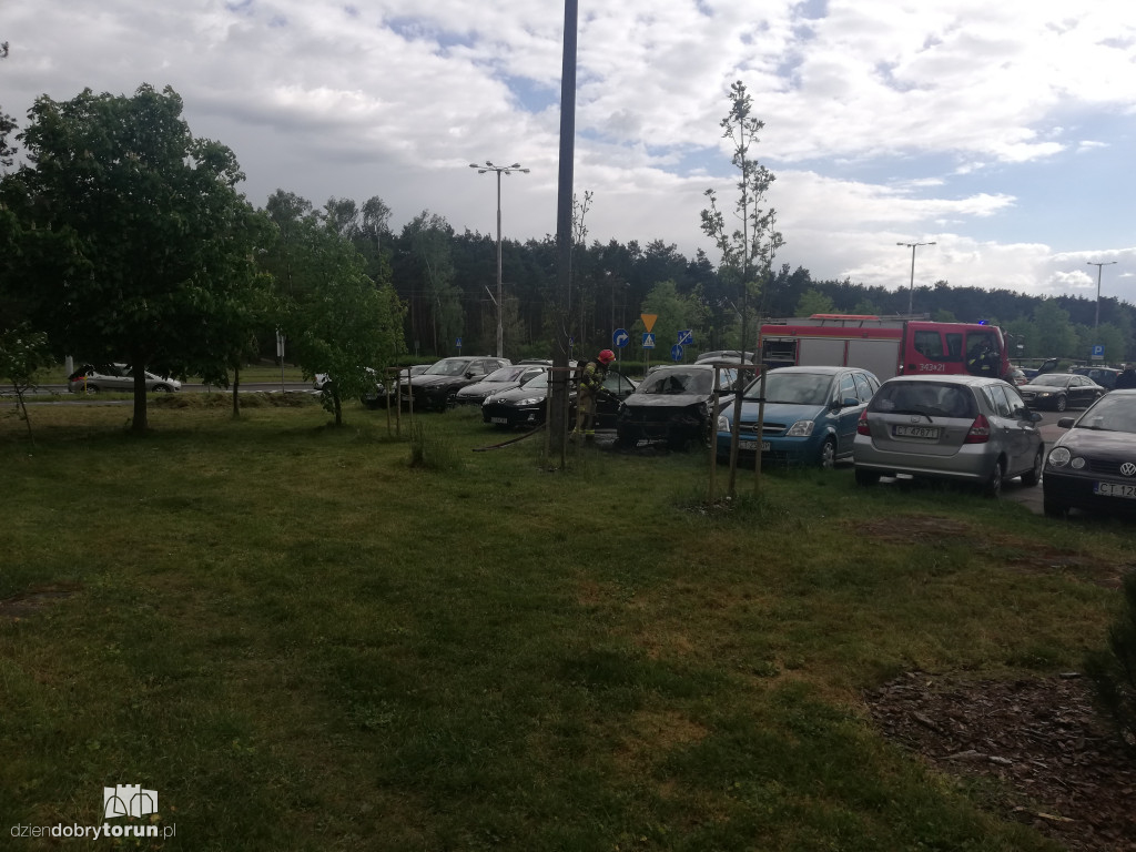 Pożar samochodu przy ul. Teligi