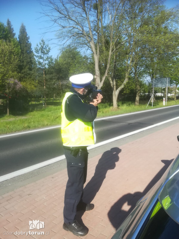 Policjanci mierzyli prędkość