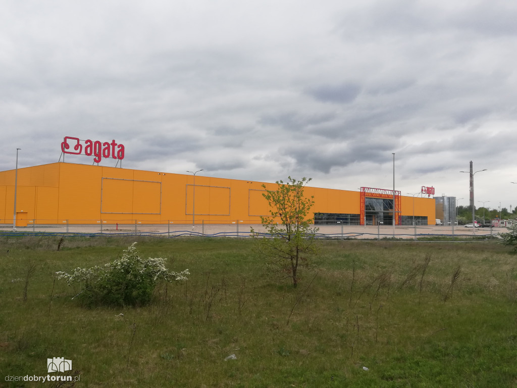 Salon meblowy Agata na finiszu