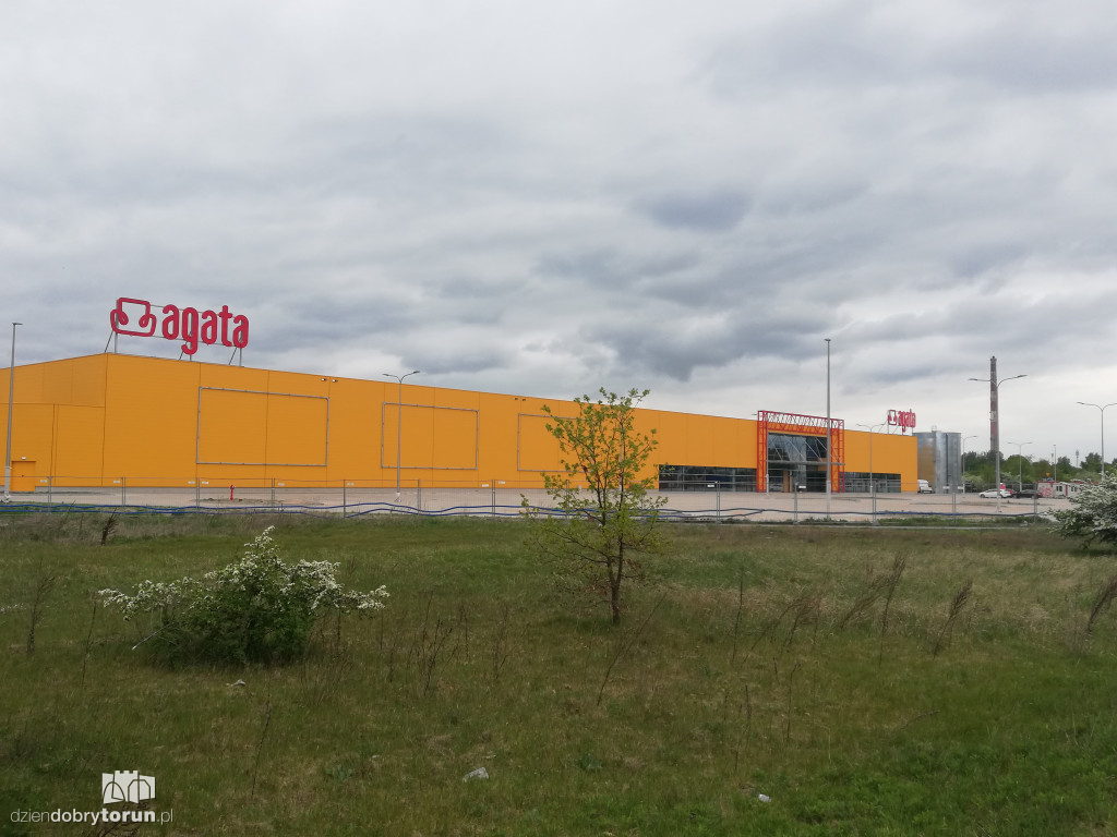 Salon meblowy Agata na finiszu
