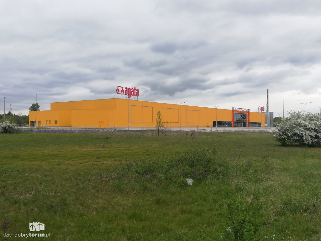 Salon meblowy Agata na finiszu