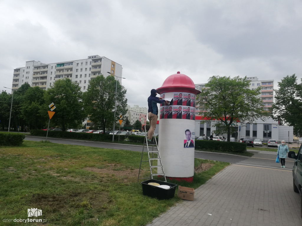 Kolejne plakaty Andrzeja Dudy na mieście