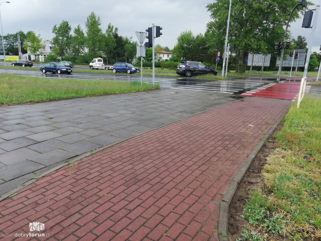 Kolizja dwóch aut przy Olimpijskiej