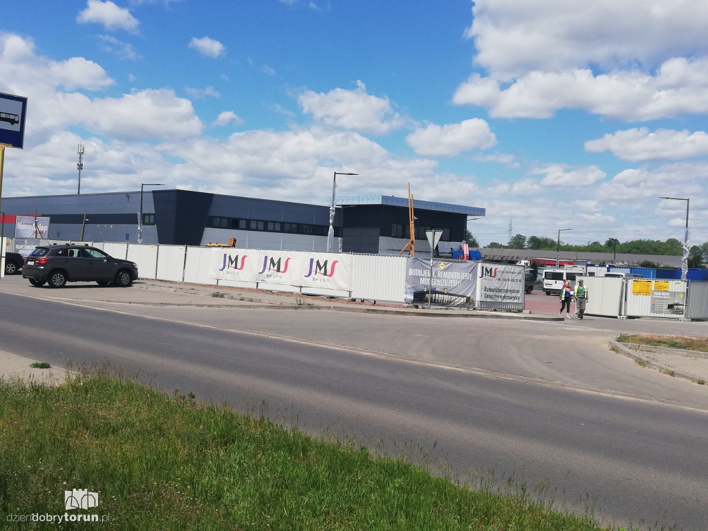 Niedługo otwarcie Lidla przy Niesiołowskiego