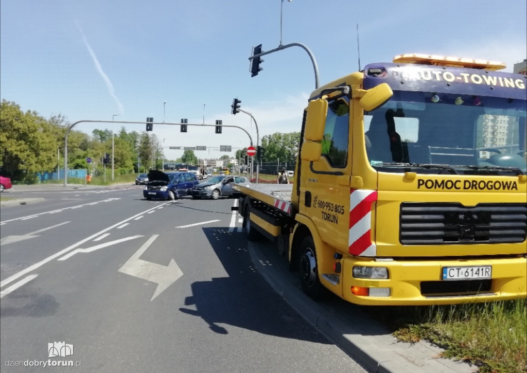 Kolizja dwóch aut przy Grudziądzkiej
