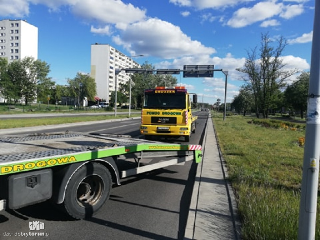 Wypadek  samochodów przy Szosie Lubickiej