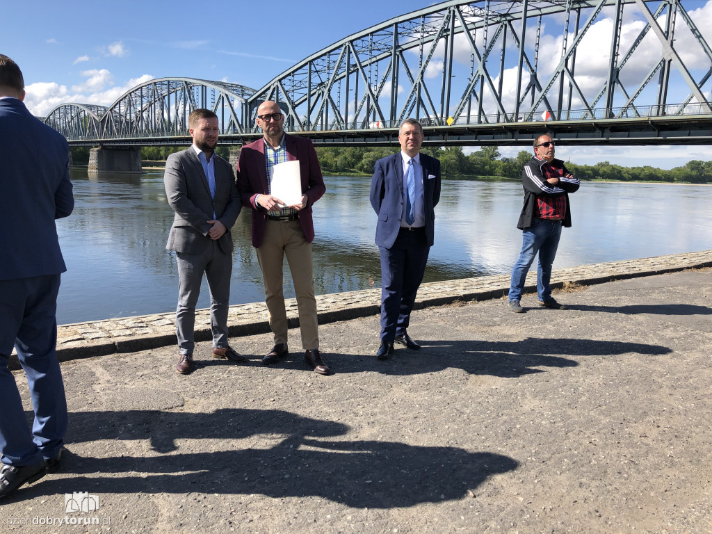 Konferencja polityków PiS