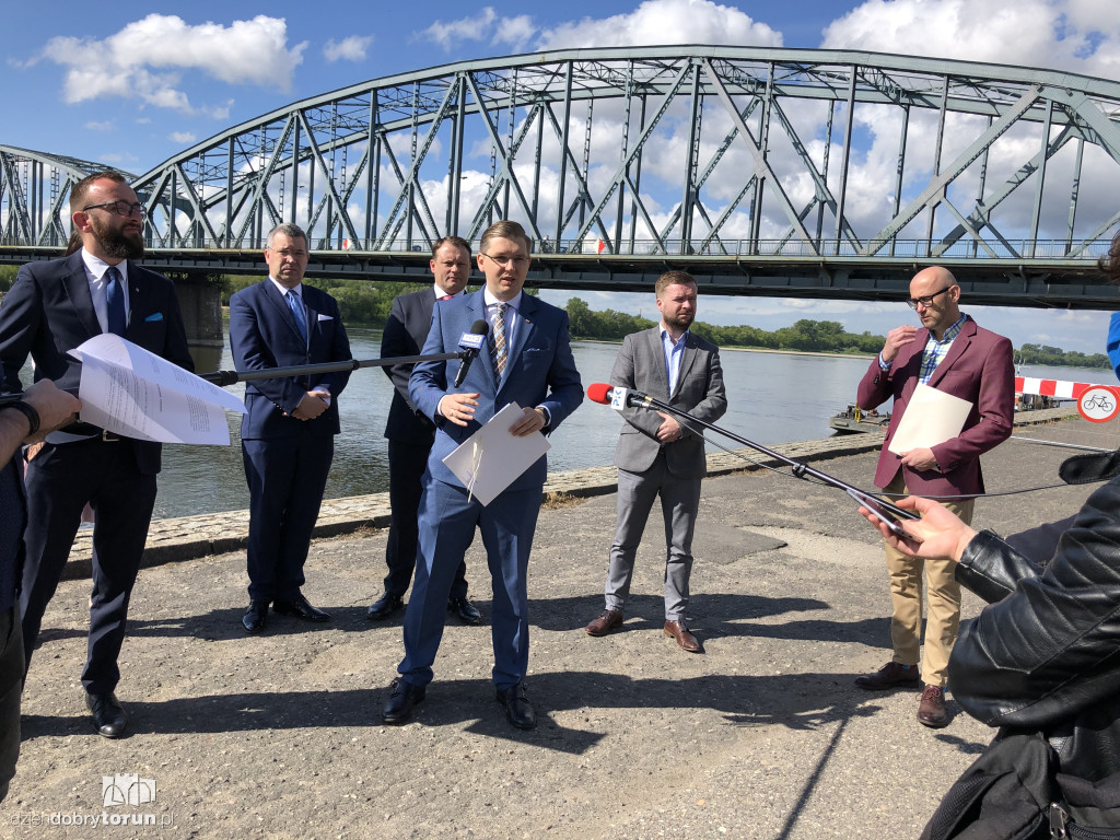 Konferencja polityków PiS