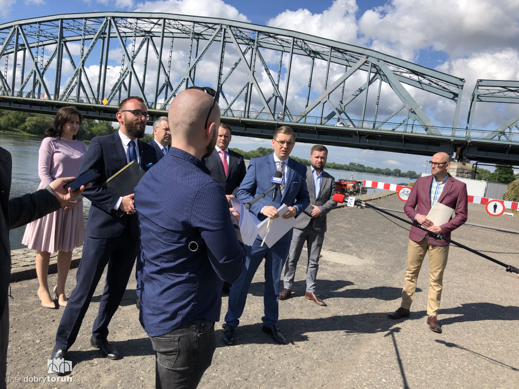 Konferencja polityków PiS