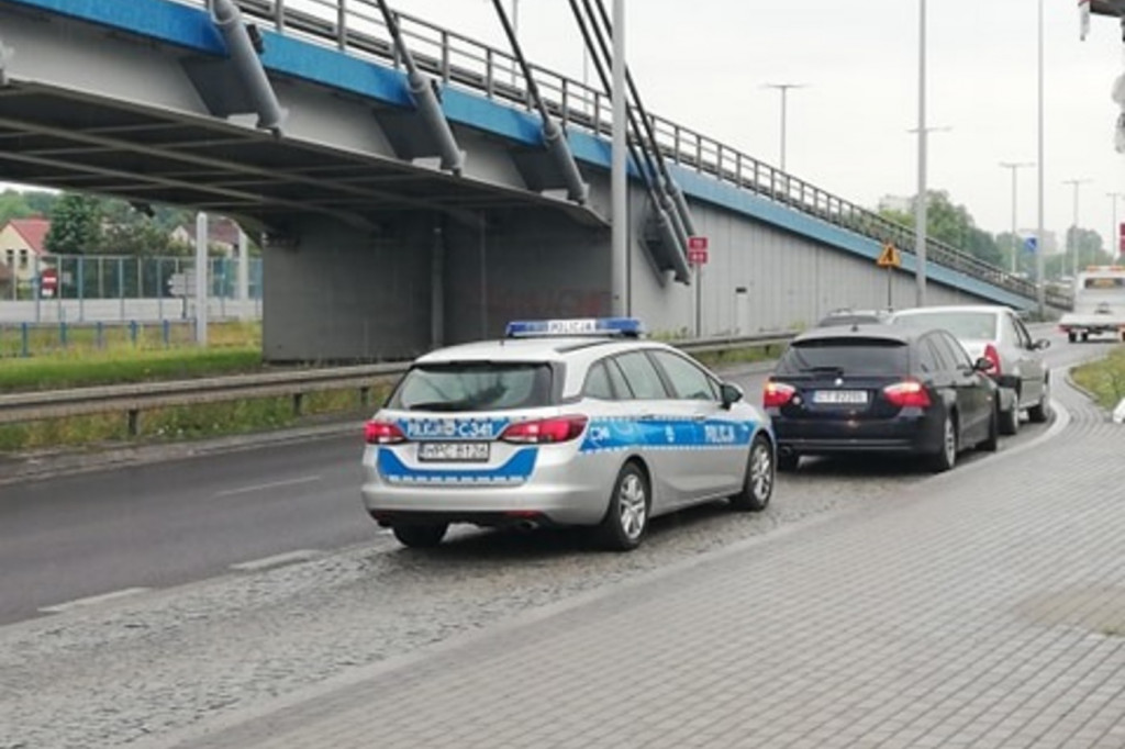 Kolizja dwóch aut na placu Daszyńskiego