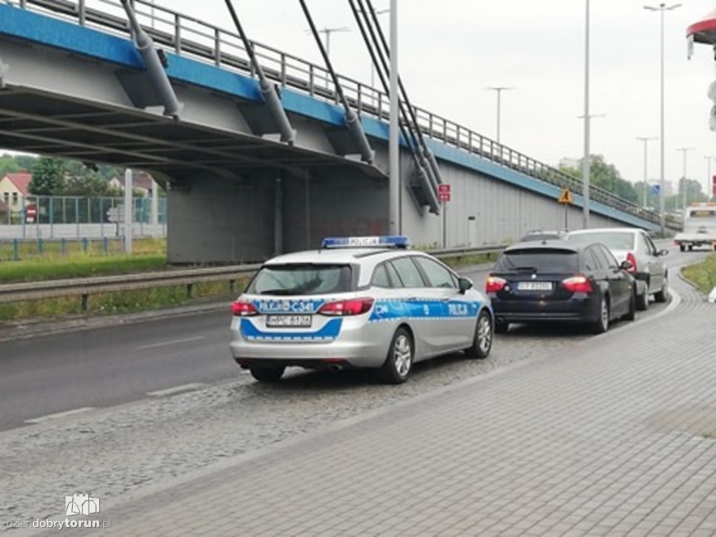 Kolizja dwóch aut na placu Daszyńskiego