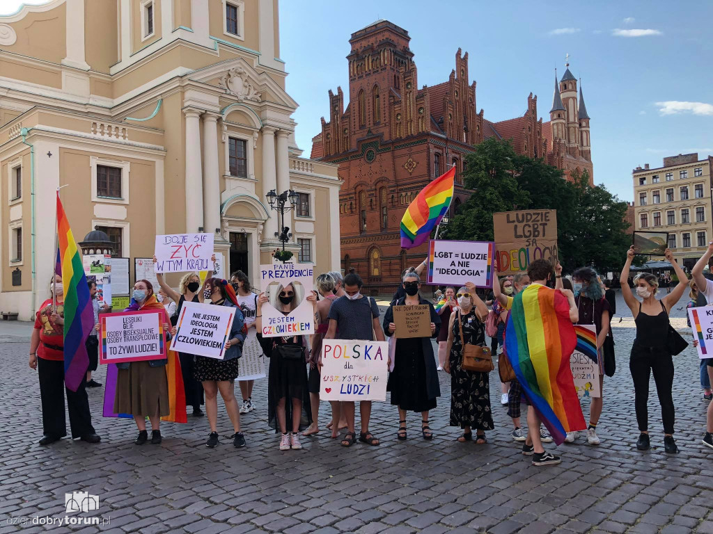 Pokojowa manifestacja - 'Nie jestem ideologią'