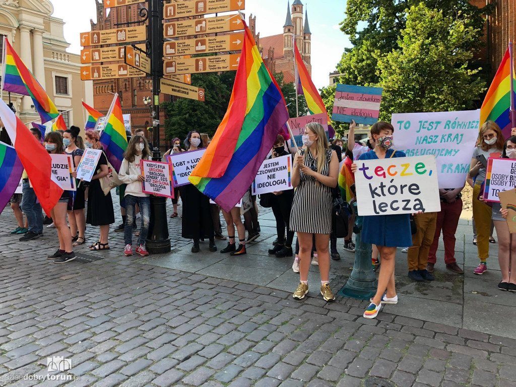 Pokojowa manifestacja - 'Nie jestem ideologią'